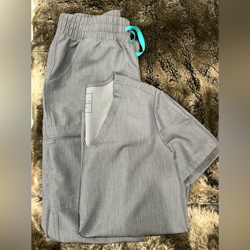 Figs Grey Set